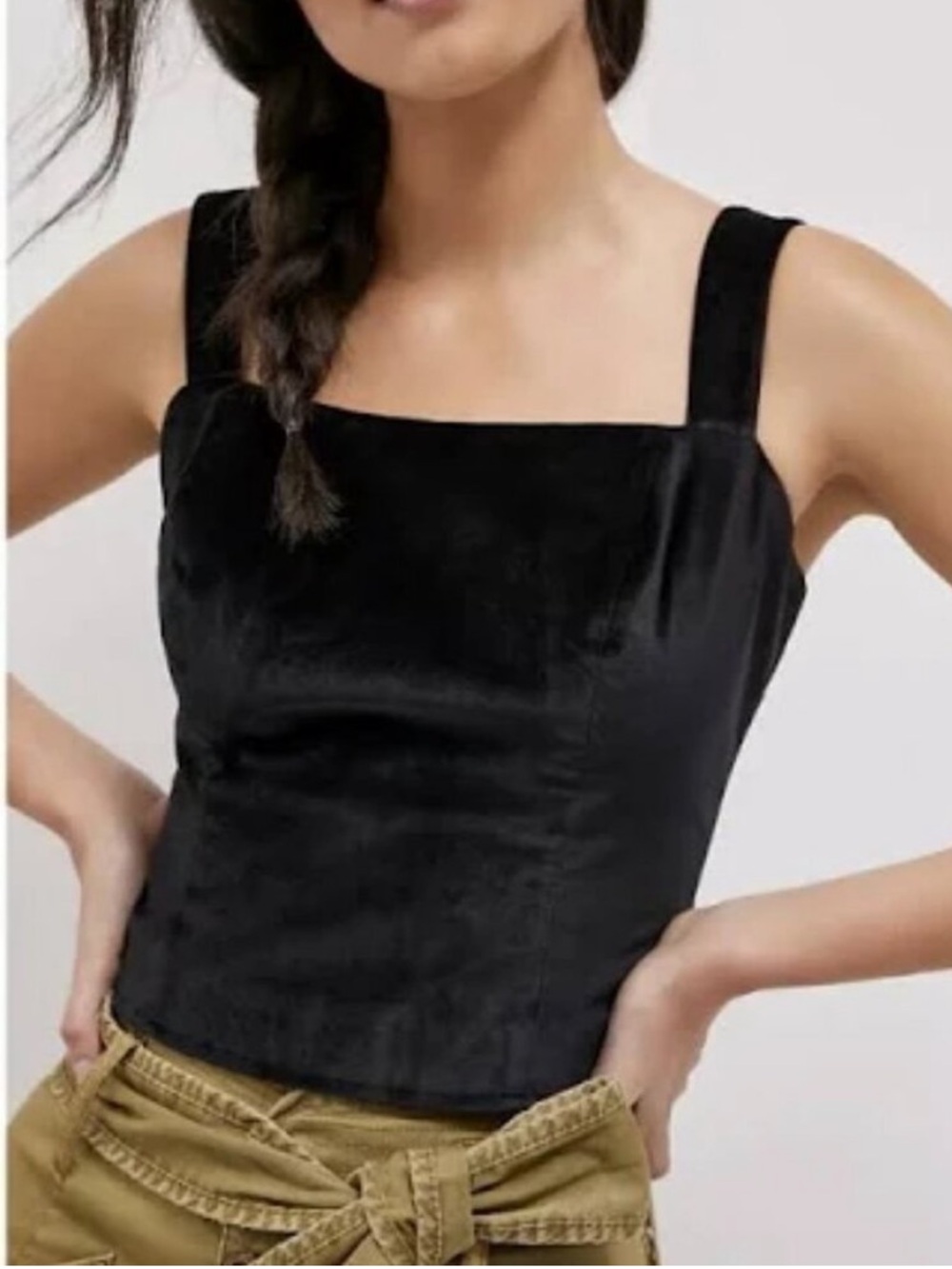 Anthropologie Maeve Emmanuelle
Cropped Velvet Tank
